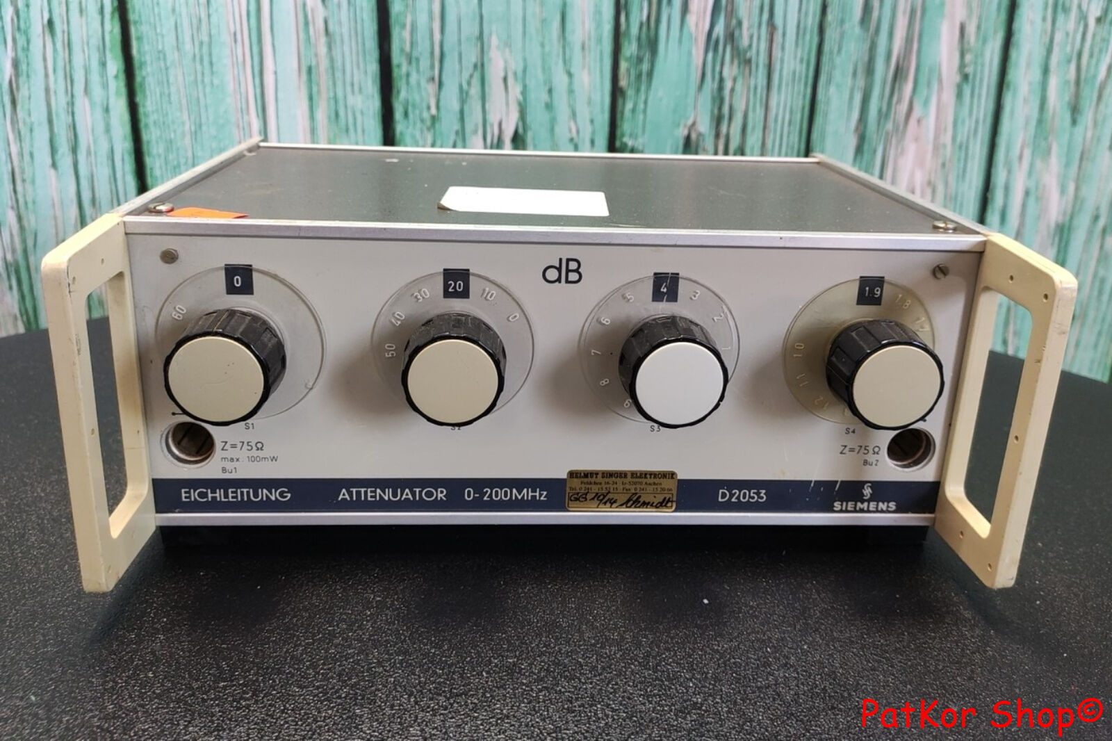 Siemens D2053 Attenuator 0-200 Mhz / # J Pkl 3431